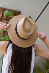 כובע רחב קרמל RON