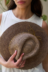 כובע קש חום