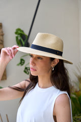 כובע רחב טבעי RON