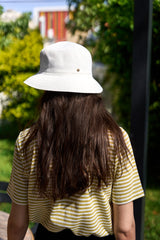 כובע באקט לבן